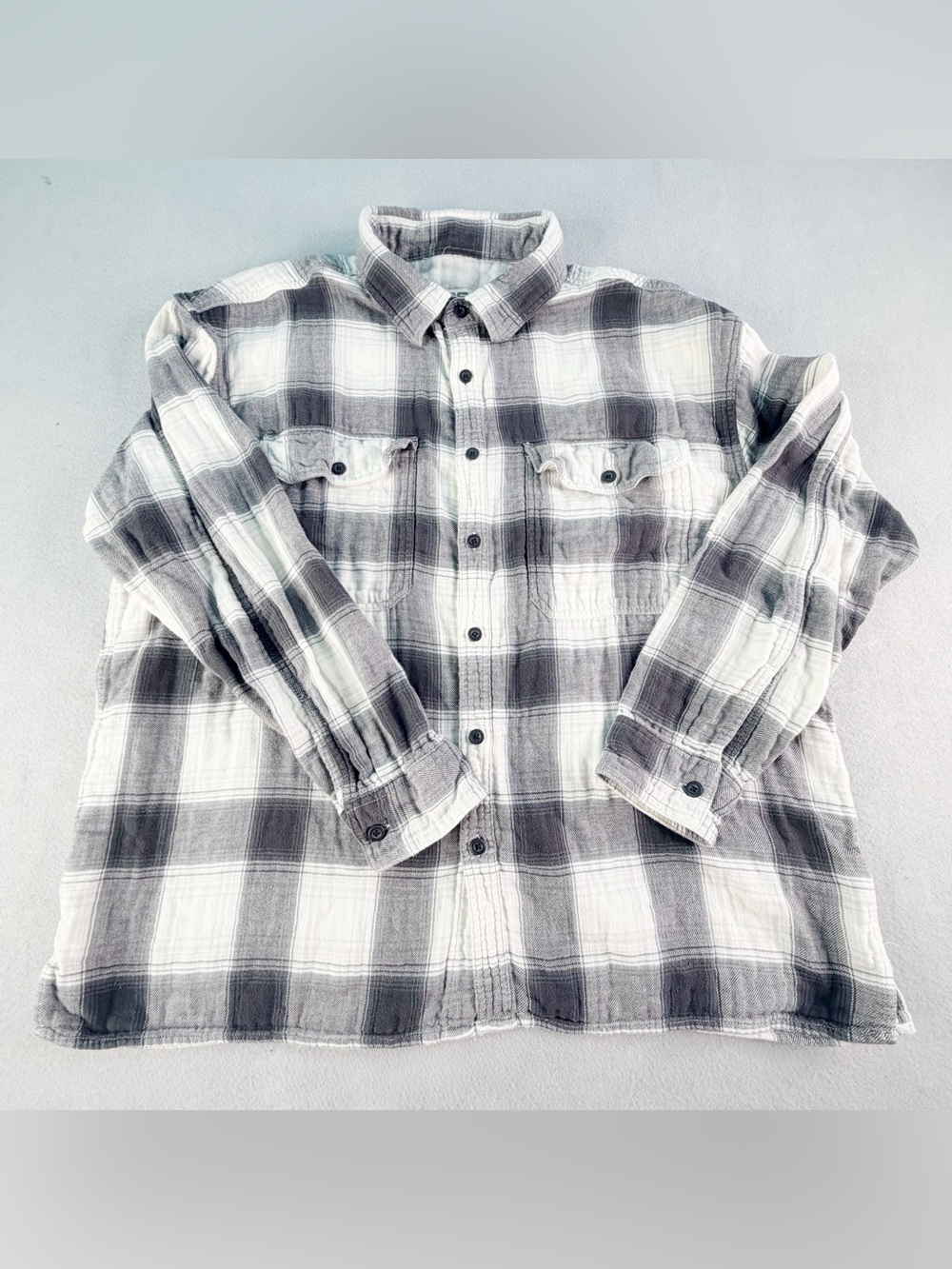 American Eagle Black White Plaid Lined Flannel Button Down Mens XXL 2XL Grunge
